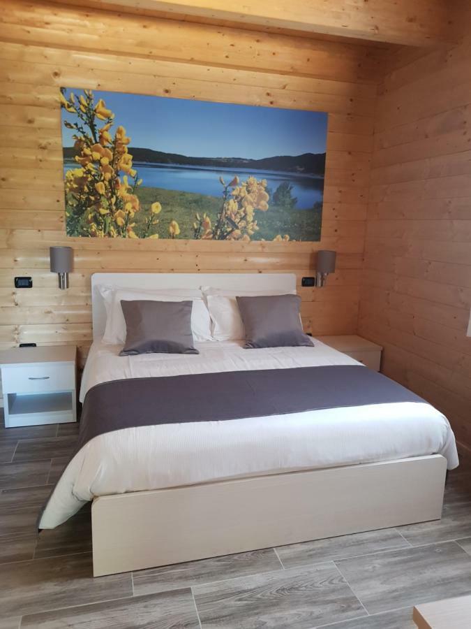 Lorica Suite Lago Exterior foto